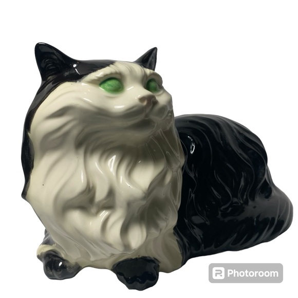 Vintage ceramic cat statue large tuxedo Handpainted porcelain retro 80s 1980s - Picture 2 of 10